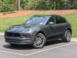 2026 Porsche Macan T's photo