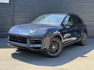 2024 Porsche Cayenne Base's photo