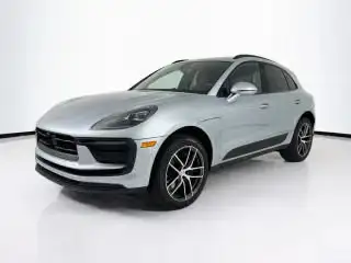 2025 Porsche Macan Base's photo