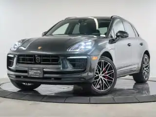 2023 Porsche Macan S's photo