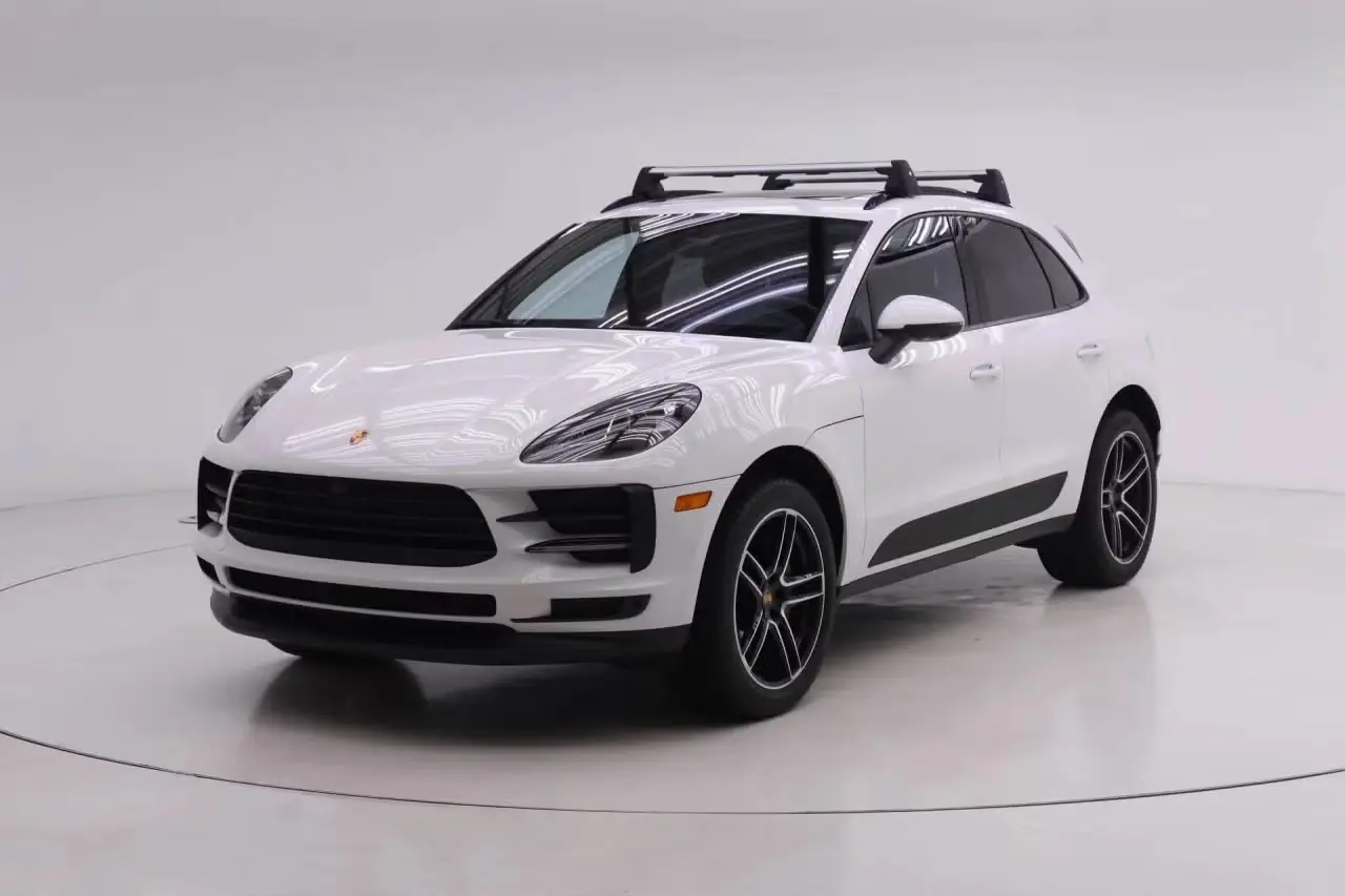 2021 Porsche Macan Base photo 4