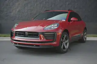2023 Porsche Macan Base's photo