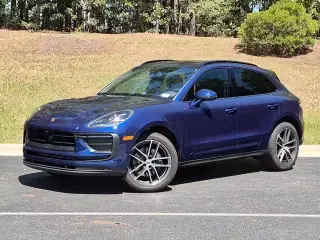 2026 Porsche Macan T photo 5
