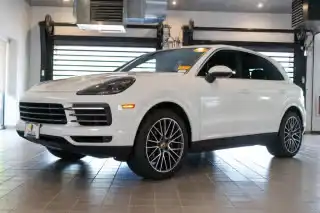 2020 Porsche Cayenne Base's photo