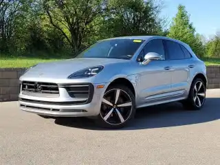 2024 Porsche Macan Base's photo