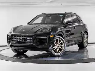 2026 Porsche Cayenne Base's photo