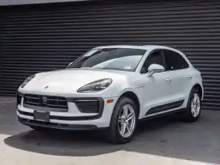 2024 Porsche Macan Base's photo