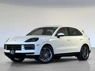 2025 Porsche Cayenne Base's photo