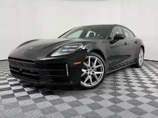 2026 Porsche Panamera 4's photo