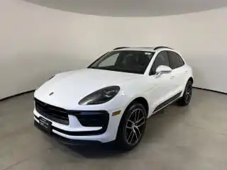 2024 Porsche Macan Base's photo