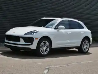 2026 Porsche Macan T's photo