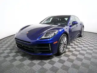 2026 Porsche Panamera 4's photo