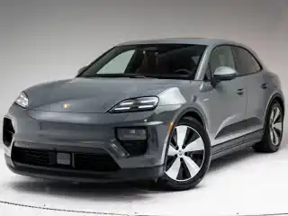 2026 Porsche Macan Macan 4 Electric's photo