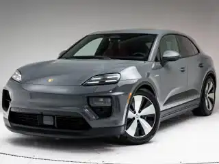 2026 Porsche Macan Macan 4 Electric's photo