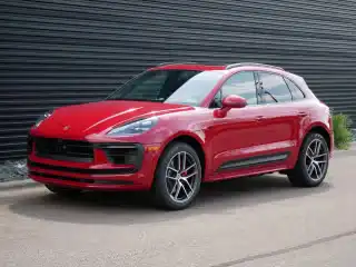2025 Porsche Macan S's photo