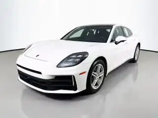 2025 Porsche Panamera 4's photo