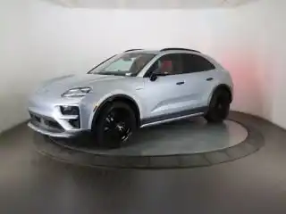 2024 Porsche Macan Macan Turbo Electric's photo