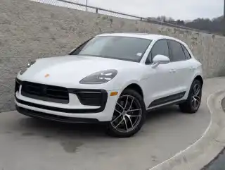 2025 Porsche Macan T's photo