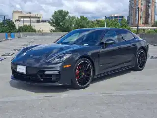 2019 Porsche Panamera GTS's photo