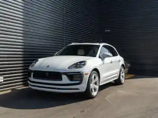 2024 Porsche Macan S's photo