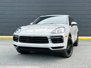 2023 Porsche Cayenne Base's photo