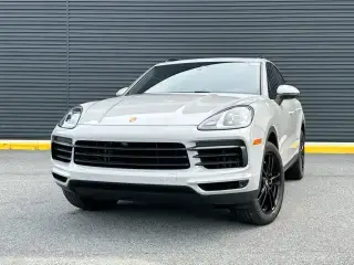 2023 Porsche Cayenne Base photo 5