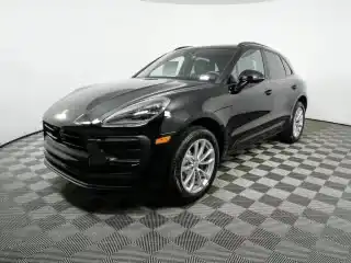 2026 Porsche Macan T's photo
