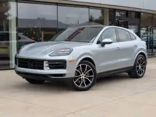 2026 Porsche Cayenne Base's photo