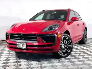 2026 Porsche Macan Base's photo