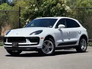 2024 Porsche Macan Base's photo