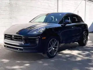 2024 Porsche Macan S's photo