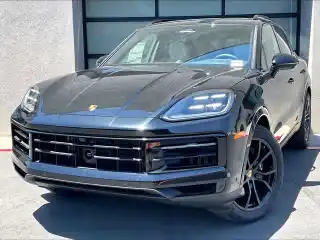 2026 Porsche Cayenne Base's photo