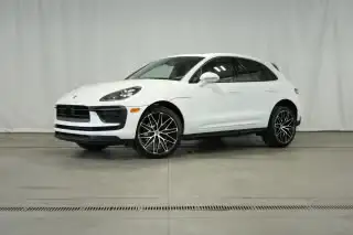 2025 Porsche Macan Base photo 1