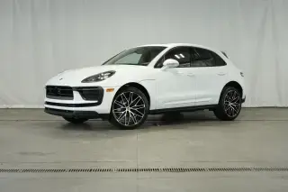 2025 Porsche Macan Base photo 5