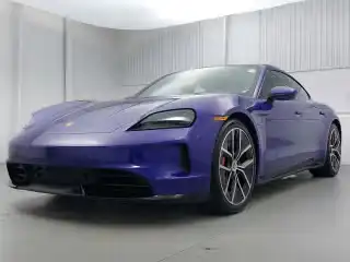 2025 Porsche Taycan GTS's photo