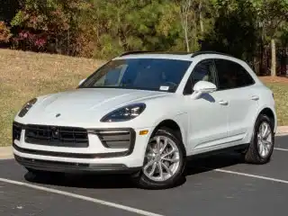 2026 Porsche Macan T's photo