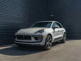 2026 Porsche Macan S's photo