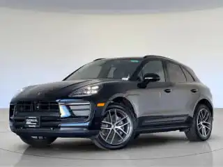 2026 Porsche Macan T's photo