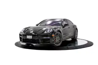 2025 Porsche Panamera Turbo E-Hybrid's photo