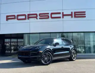 2024 Porsche Cayenne Base's photo