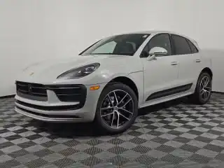 2026 Porsche Macan Base's photo