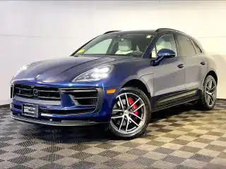 2023 Porsche Macan S's photo