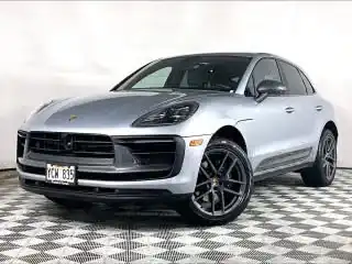 2026 Porsche Macan T's photo