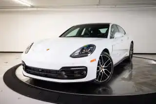2023 Porsche Panamera's photo