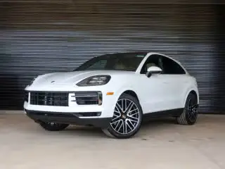 2026 Porsche Cayenne Base photo 1