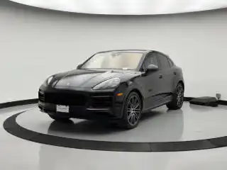 2021 Porsche Cayenne GTS's photo