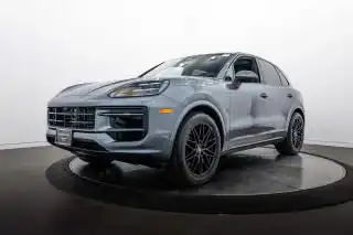 2026 Porsche Cayenne Base's photo