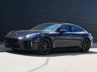 2026 Porsche Panamera 4's photo