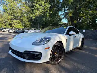 2023 Porsche Panamera 4 Platinum Edition's photo