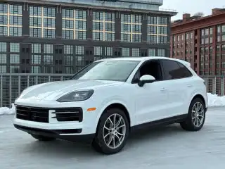 2026 Porsche Cayenne Base's photo